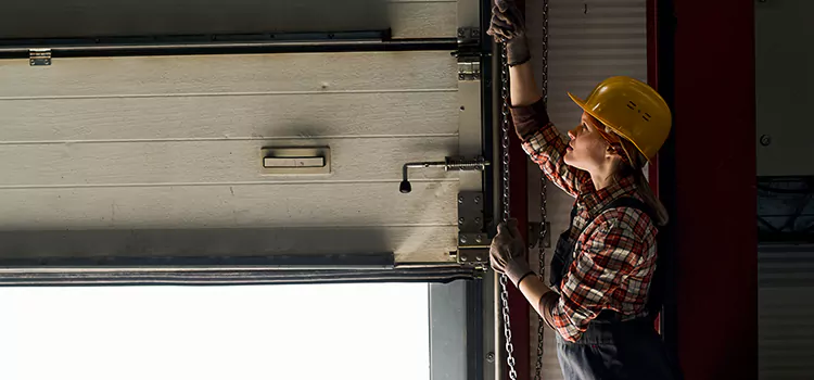 Addressing Common Garage Door Stoppage Issues in Staten Island, NY