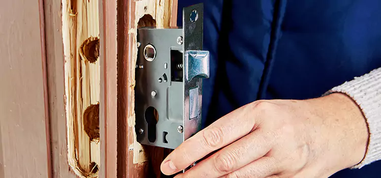 Garage Door Lock Replacement Staten Island